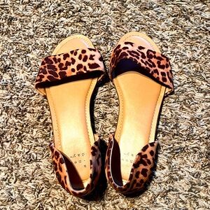 Leopard Print faux suede sandals - size 6
